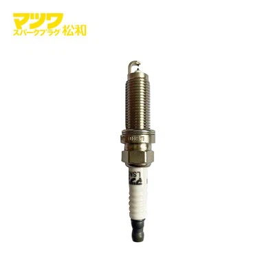 Ako opravím hrubý voľnobeh spôsobený zapaľovacími sviečkami?